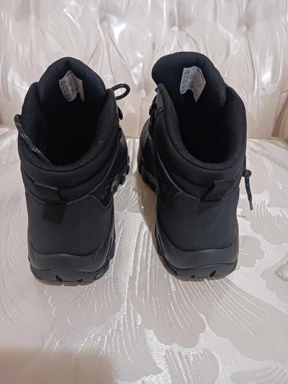 Columbia Boys Black Waterproof Hiking Boots - Picture 4 of 6